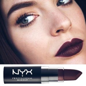 🔥NYX Matte Lipstick *GOLD DIGGER*🔥W/GIFTS🎁😍